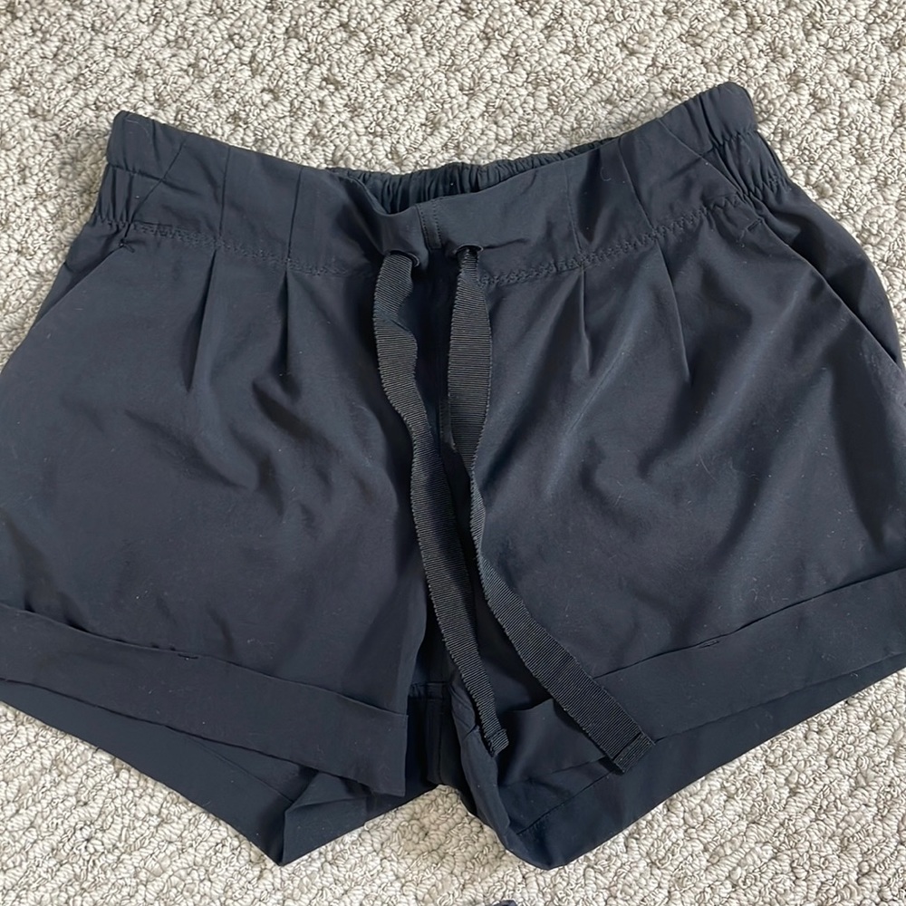 Lululemon Spring Break Away Shorts